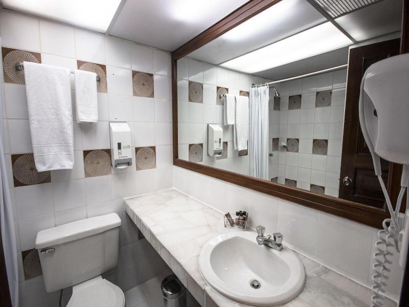 Hotel Presidente Κουένκα Εξωτερικό φωτογραφία